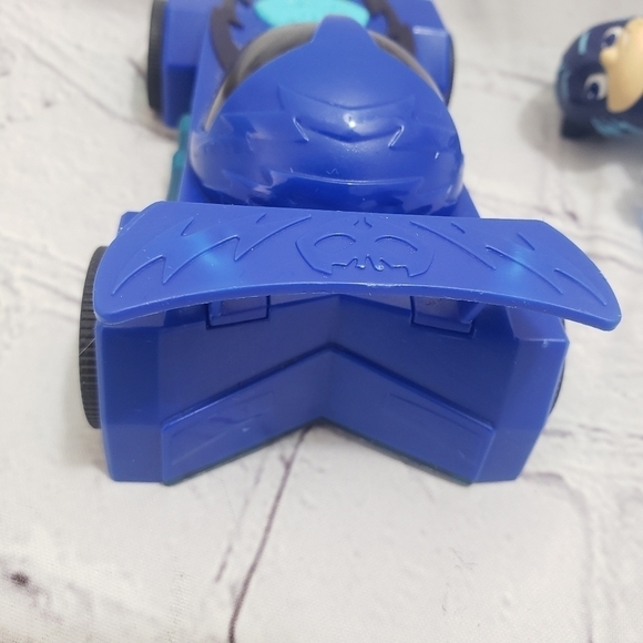 PJ Masks Glowheeler Cat Car And Figure Set Sounds Lights Pullback Just Play - Picture 5 of 12